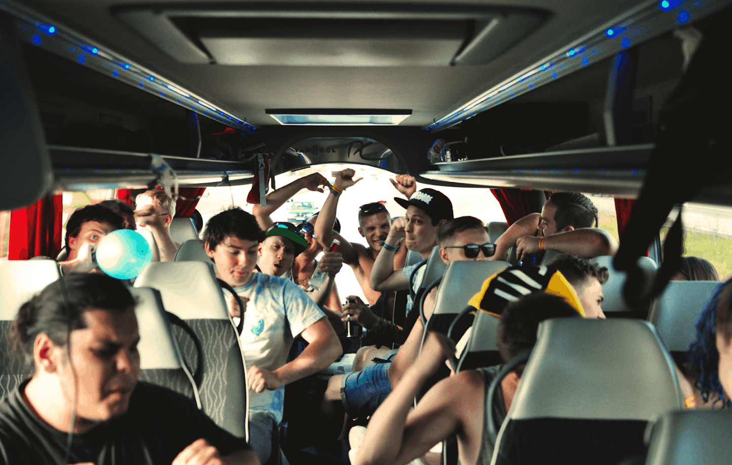 Bussfest med Coretours