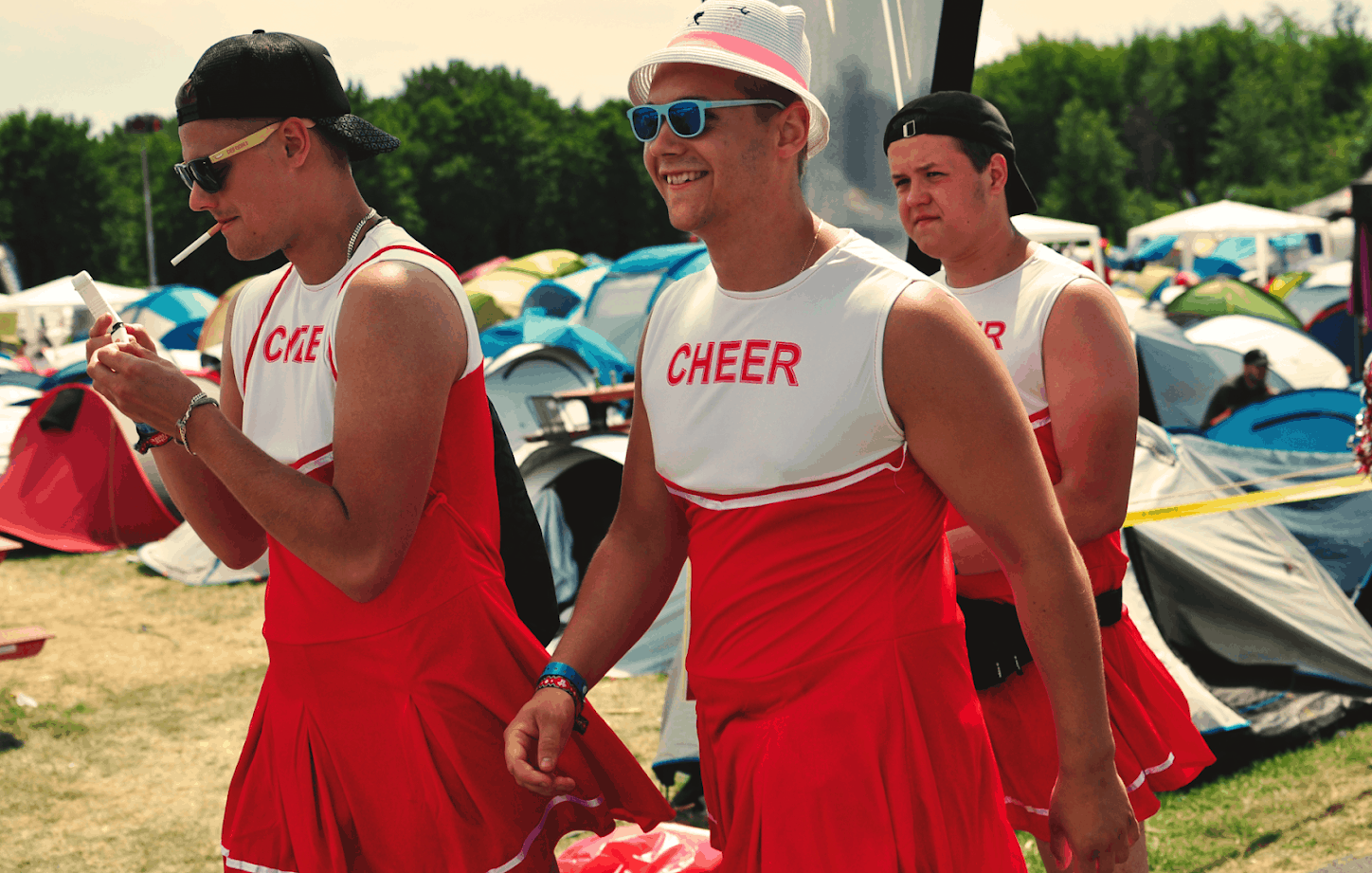 Cheerleaders på Defqon