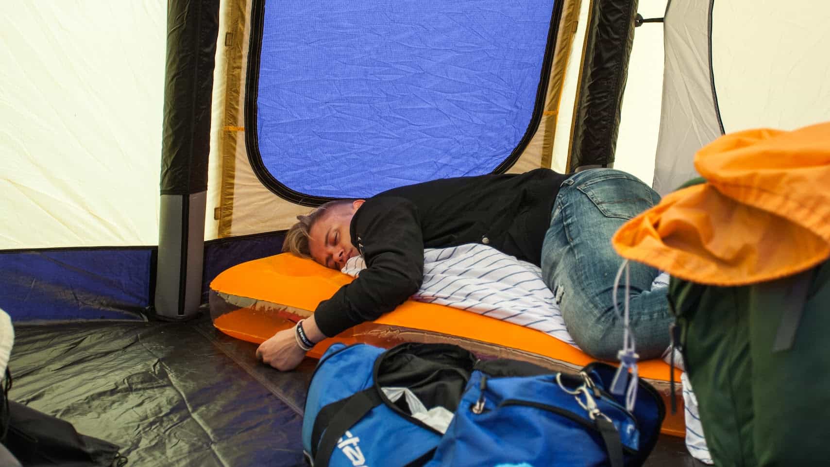 Sleeping at Defqon.1